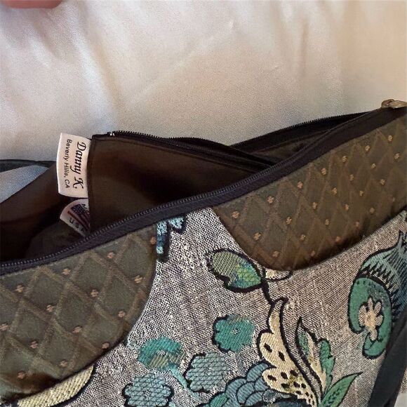 Danny K Beverly Hills Floral Tapestry Crossbody Shoulder Bag Multicolor Women's - Picture 4 of 11